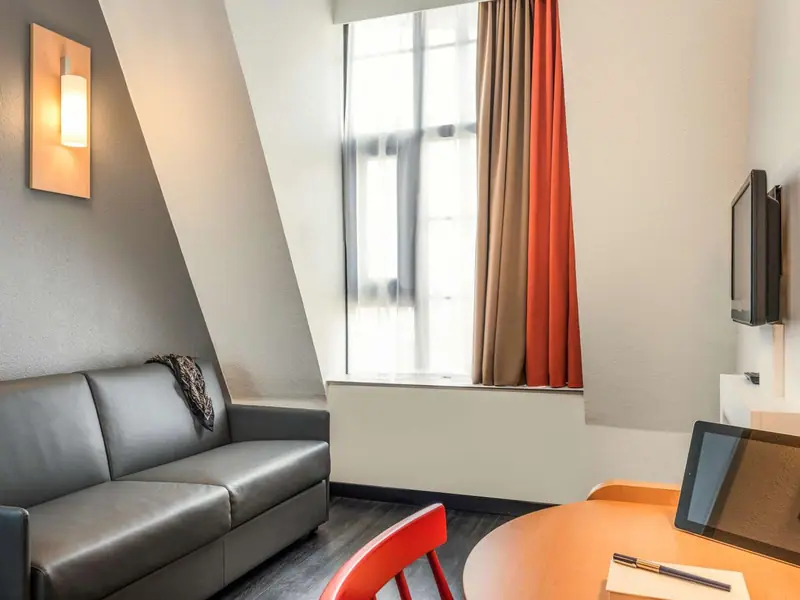 Guest room at ibis Paris Bastille Faubourg St Antoine, Paris