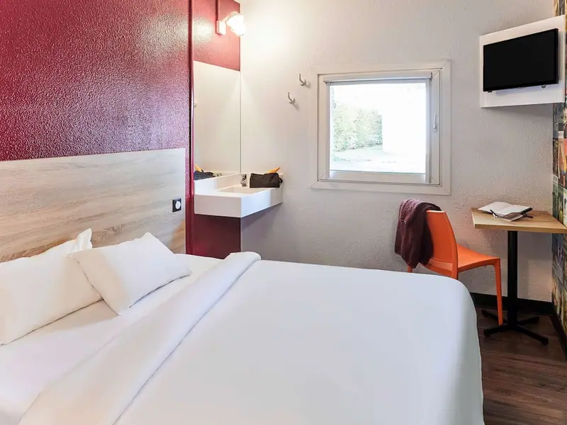 Guest room at hotelF1 Paris Saint-Ouen - Marché aux Puces, Saint-Ouen