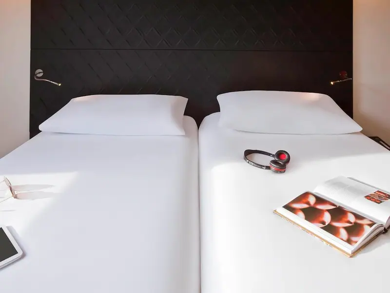 Bedroom at ibis Styles Paris Buttes Chaumont, Paris