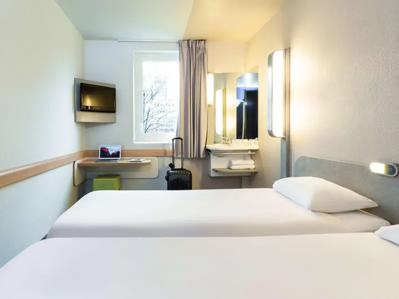 ibis budget Paris Porte De Montmartre, Paris, photo 3 of 45