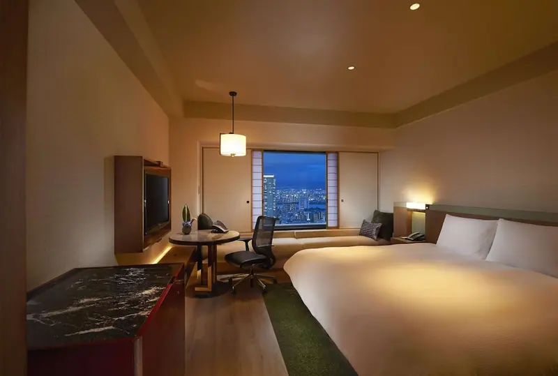 Hilton Osaka, Osaka, photo 3 of 77