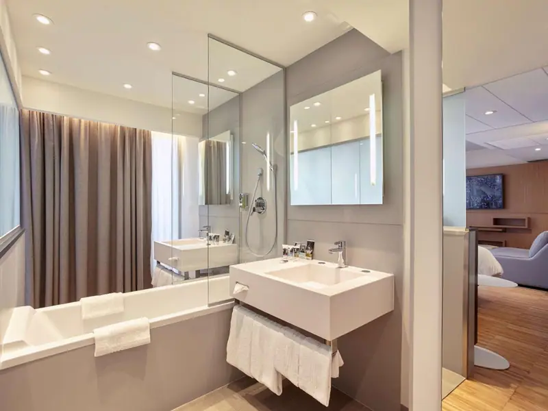 Bathroom at Mercure Paris Arc de Triomphe Etoile, Paris