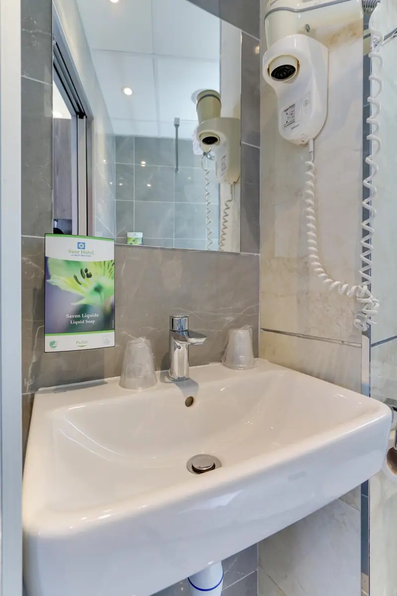 Sure Hotel by Best Western Paris Gare du Nord, Paris, photo 4 of 47