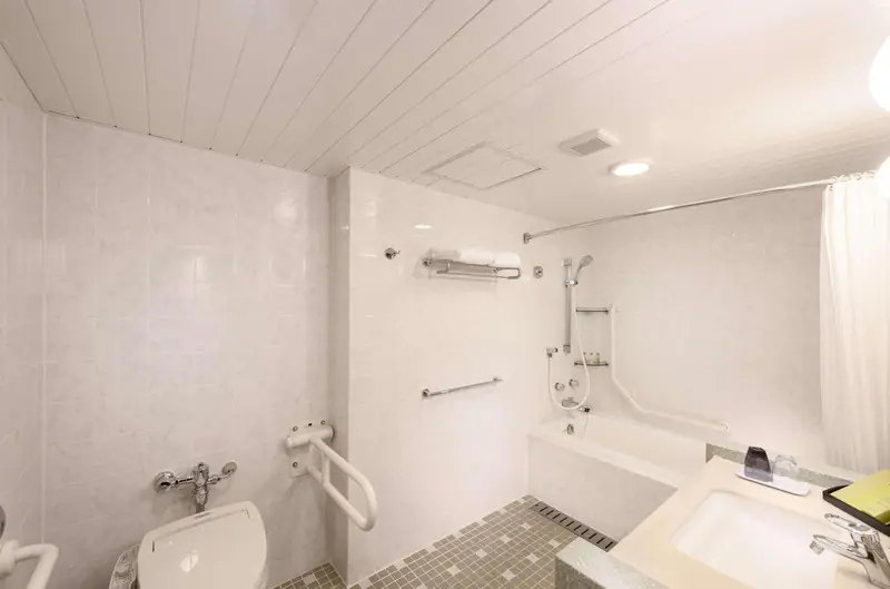 DoubleTree by Hilton Naha Shuri Castle, Naha, photo 4 of 69