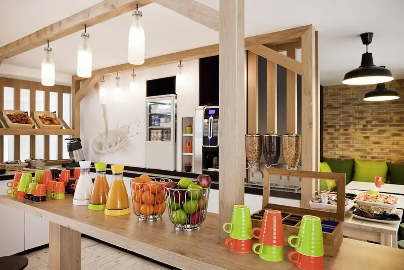 Kitchen at ibis Styles Paris Buttes Chaumont, Paris