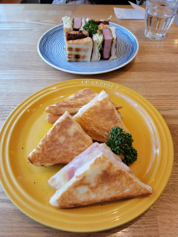 Pelican Café