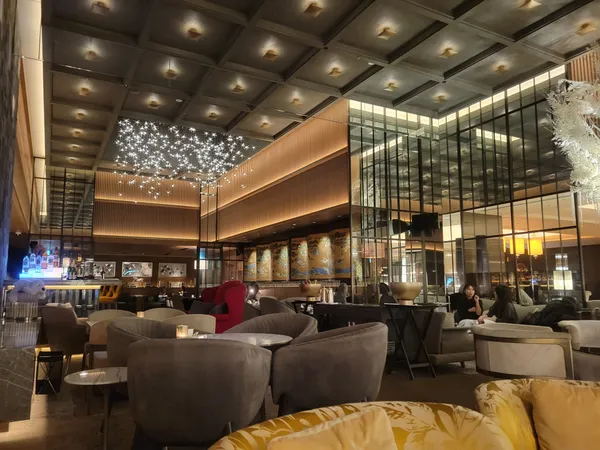 HUDSON LOUNGE/AMBAR
