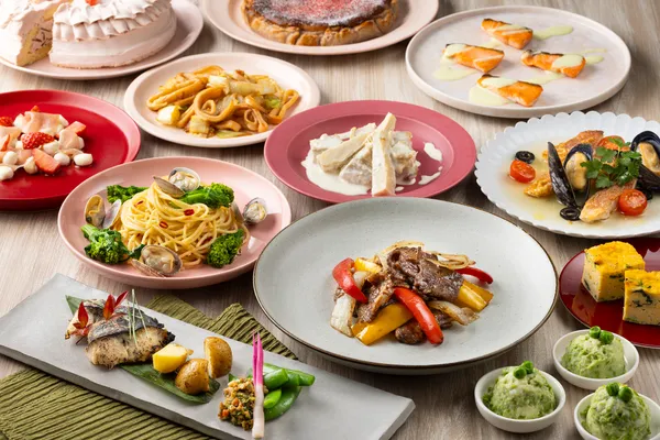 CASUAL RESORT DINING SERENA