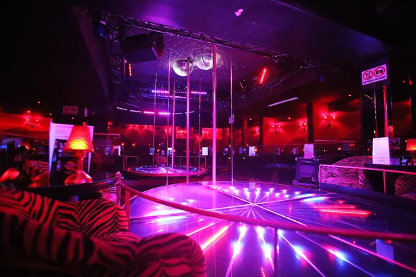 Whisper Club