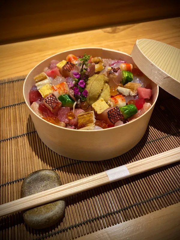 Isana Sushi Bar