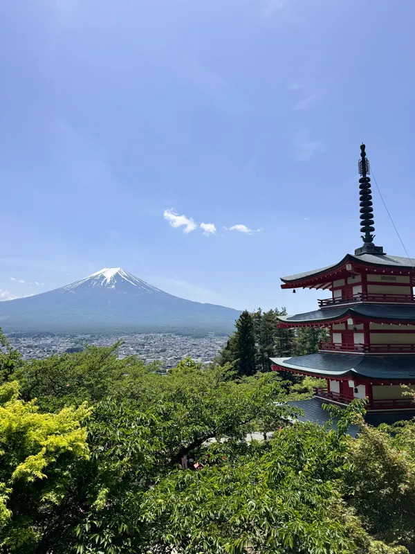 Naruto & Gamakichi Monument