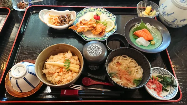鰶(ぎょさい)