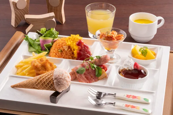 花岡 DINING and BAR