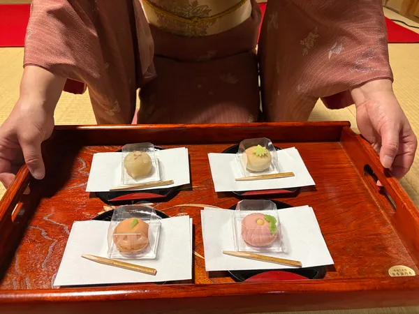 Tea Ceremony tokyo Tokyochaan 東京茶庵 make matcha