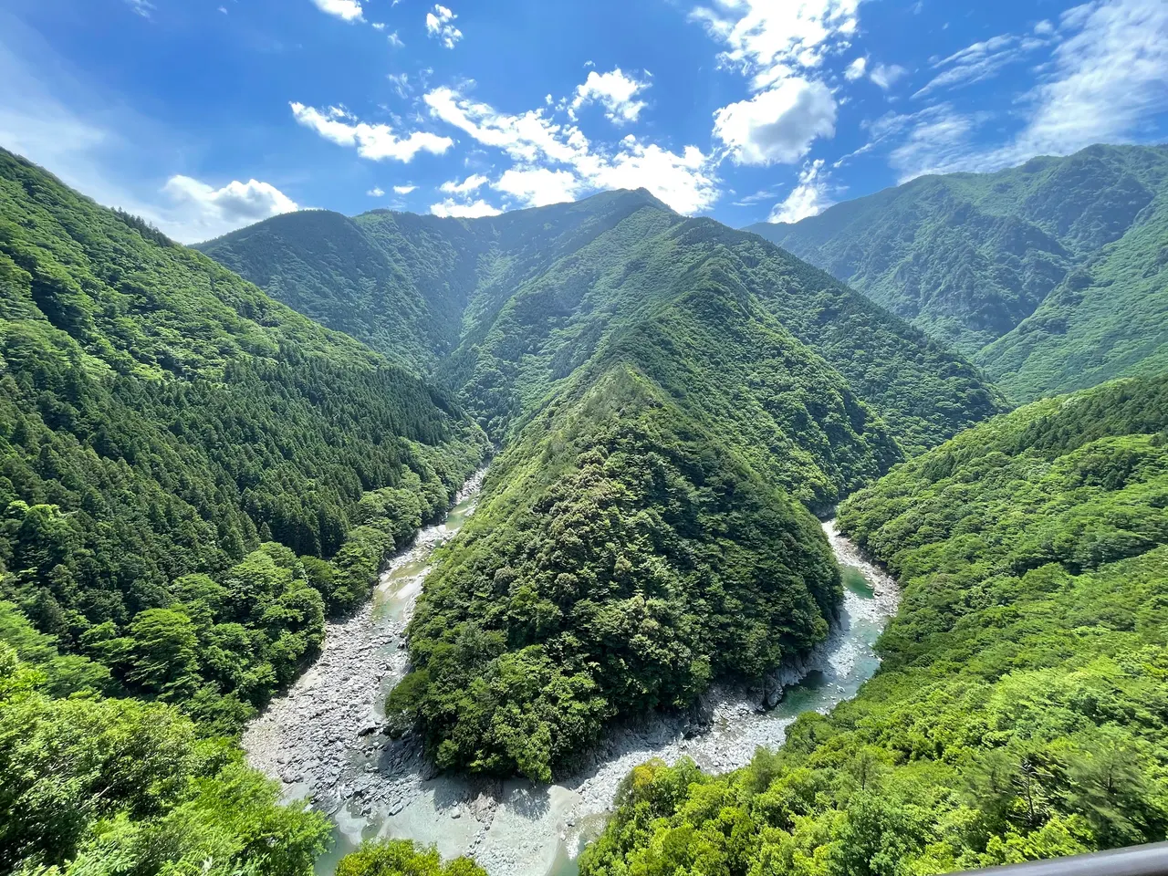 Hinoji Valley - Iya River Bend Observation Point