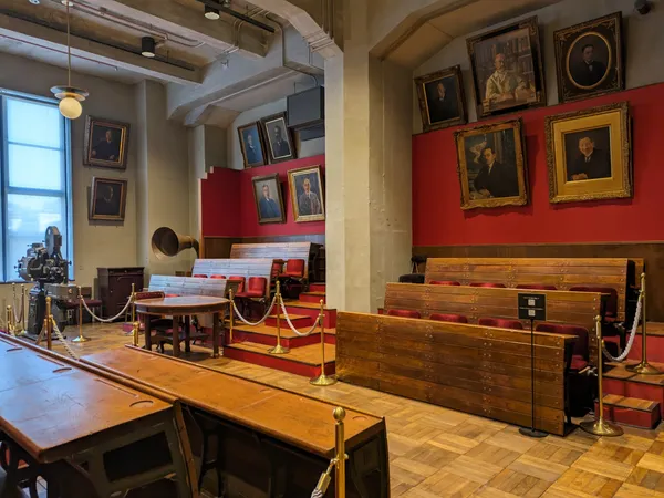 Intermediatheque