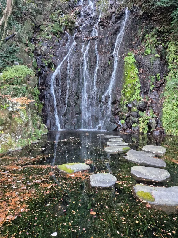 大平台の滝