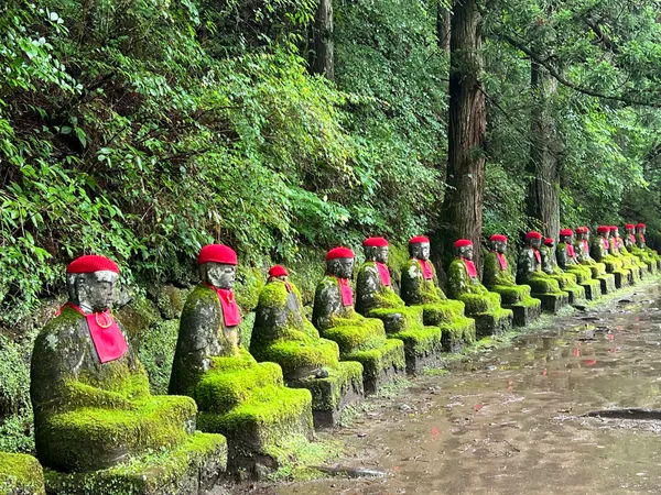 Kanmangafuchi Abyss