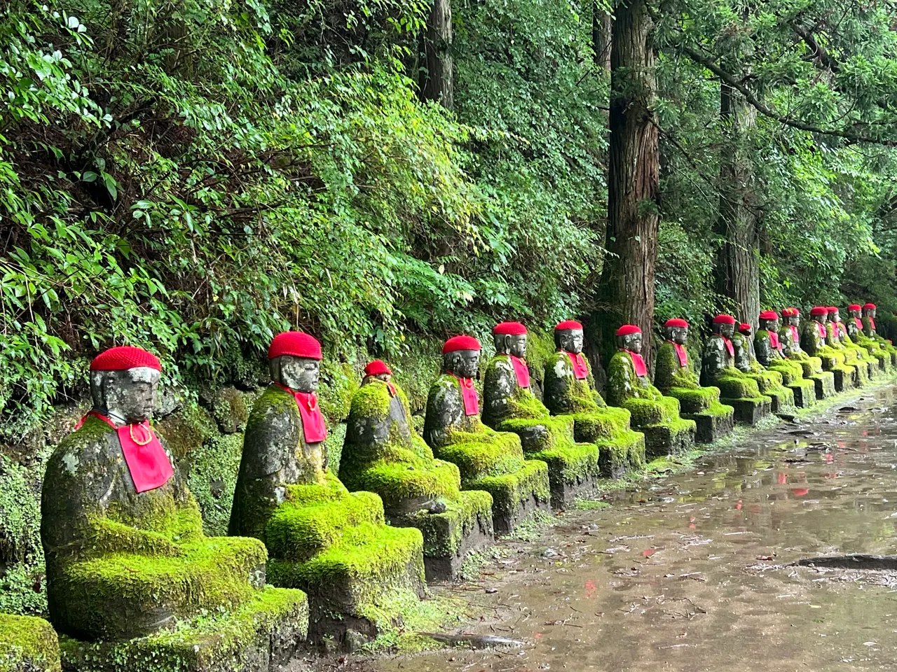 Kanmangafuchi Abyss