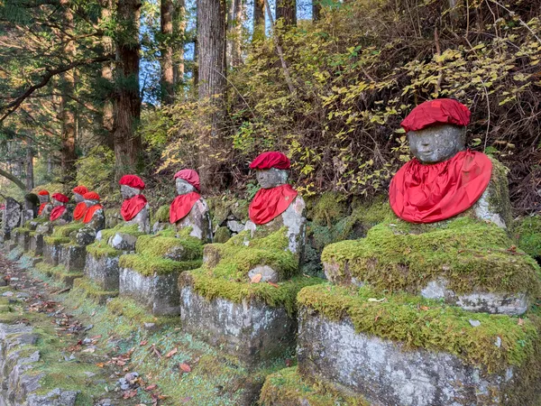 Kanmangafuchi Abyss