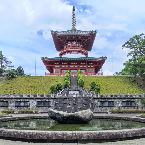 Western Garden Fountain
