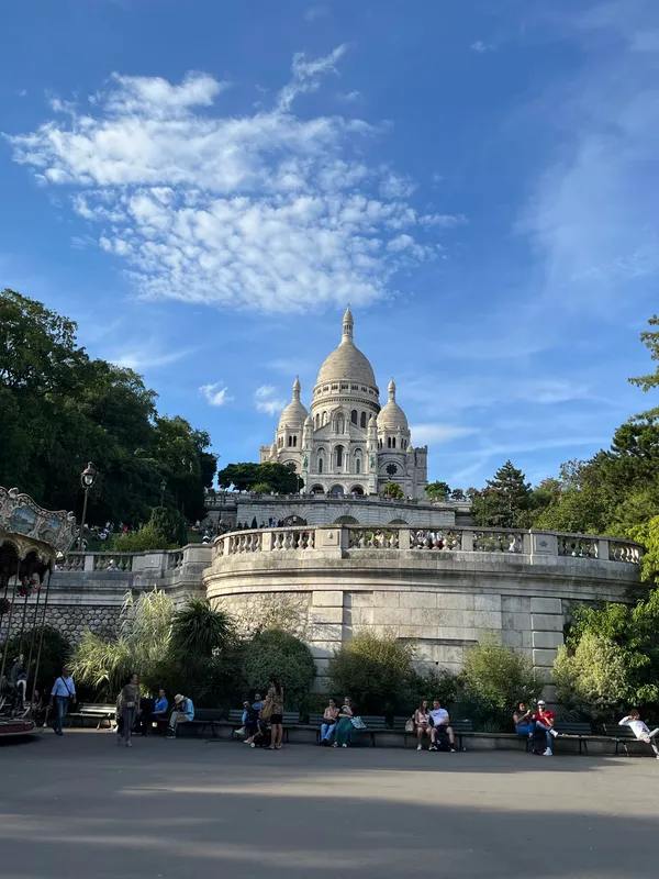 Square Louise Michel