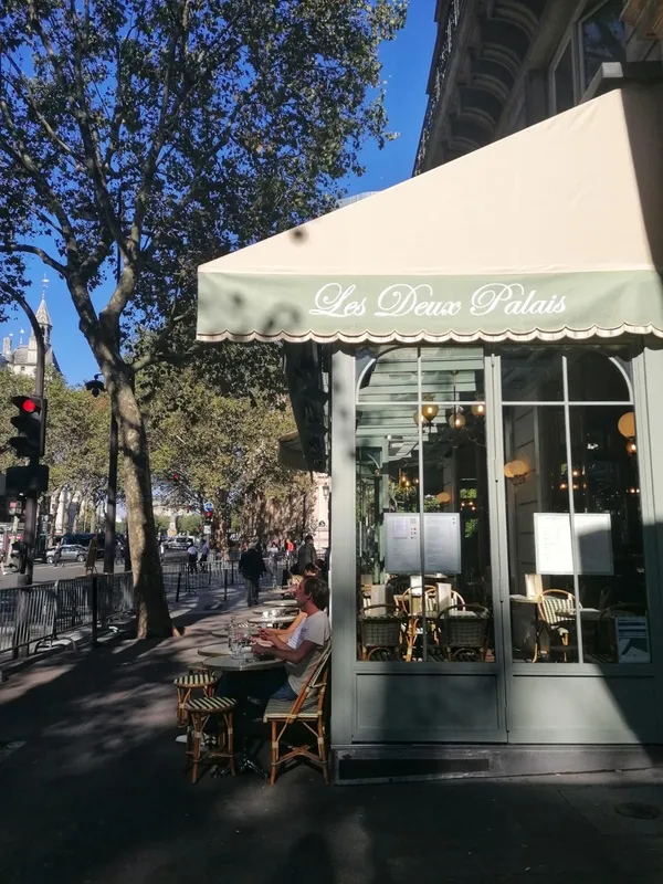Les Deux Palais