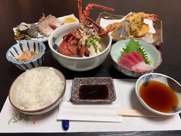いせえび料理 よしき