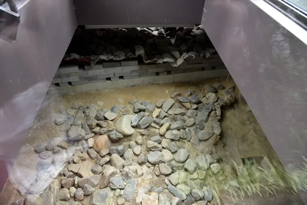 室町殿石敷遺構