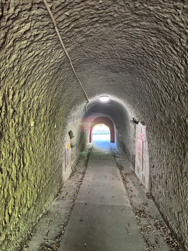 Hao-Hao Tunnel