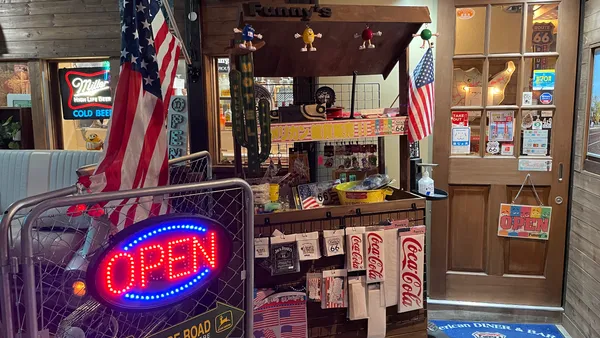 American Diner & Bar, Funny’s