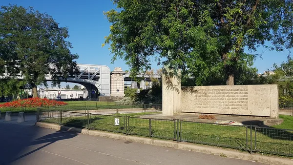 Monument au Général Diego Brosset