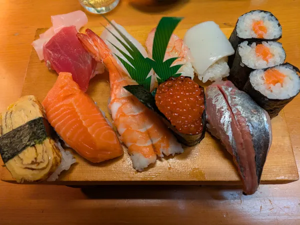 Mikoto Sushi