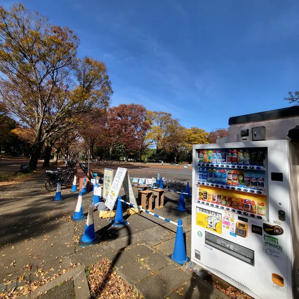チリリン広場