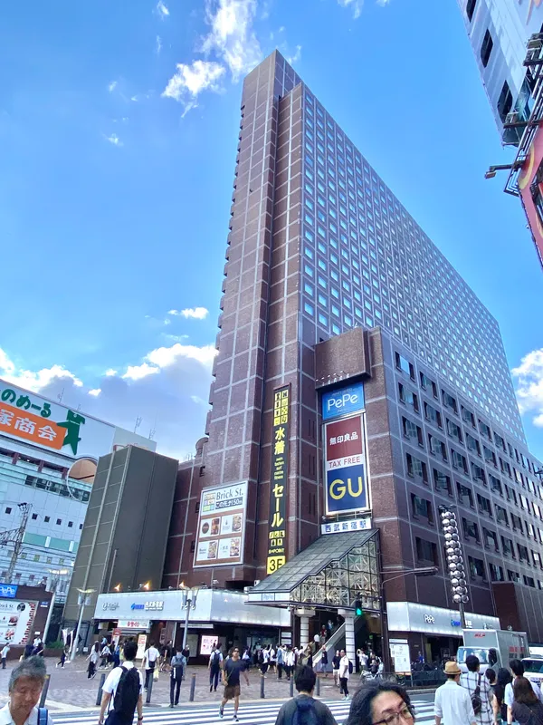 Kabukicho Main Gate