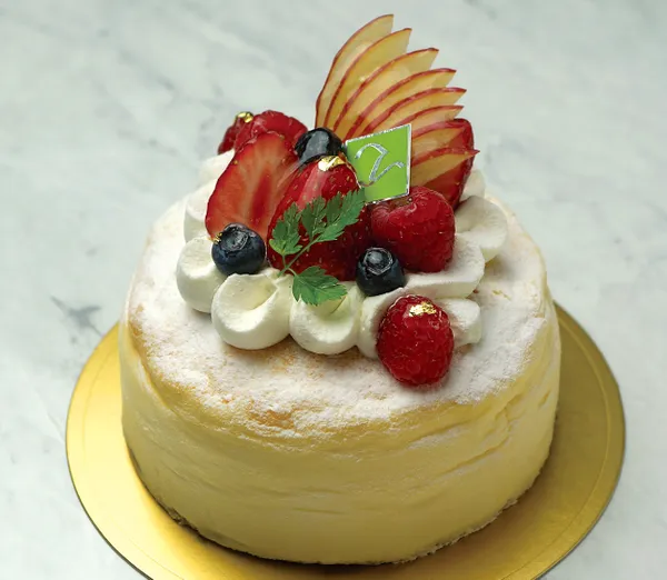 cakes & cafe Toshi Yoroizuka Tokyo Store