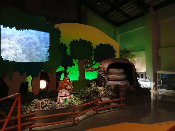 Mori-no-Fureaikan Hall (Hakone Woodland Museum)