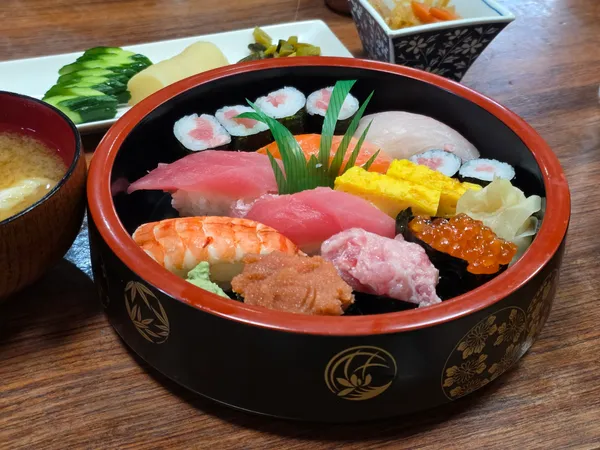 Tomifuji