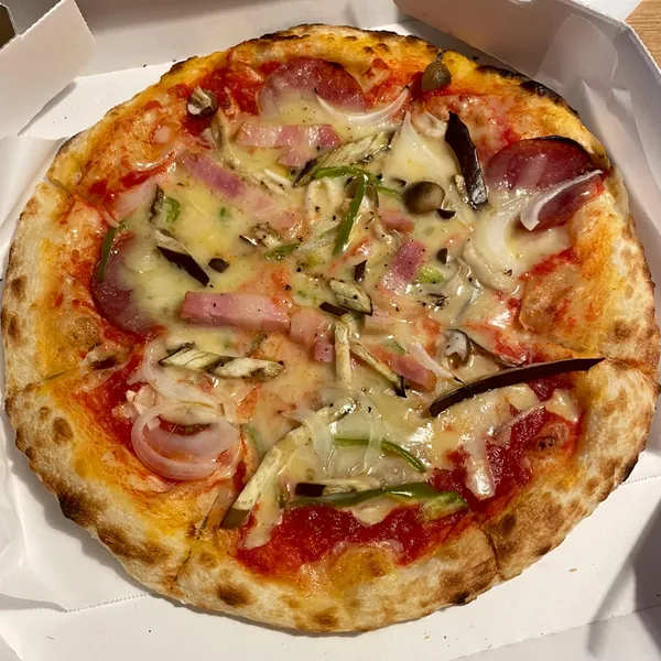 粉食や しろ