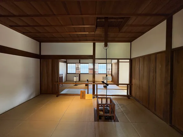 Takayama Jinya