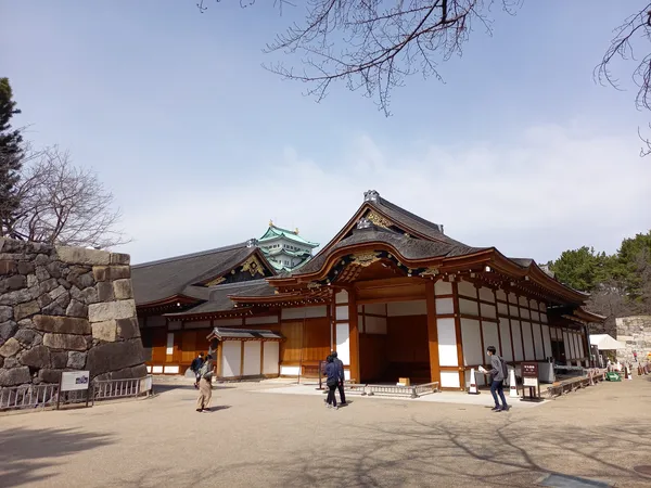 Honmaru Palace