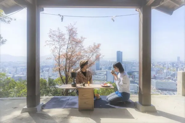 Asageshiki広島 /Hiroshima Morning Hike Tour & Open-air Tea Ceremony