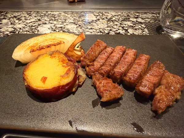 Teppanyaki THE VILLAGE OSAKA