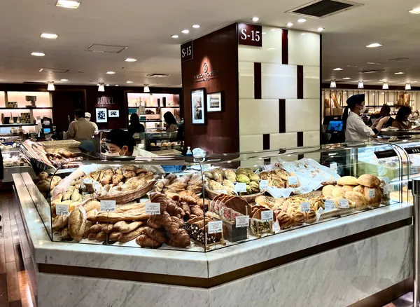 MAISON KAYSER Isetan Shinjuku Shop
