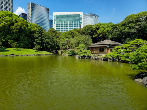 Hamarikyu Gardens