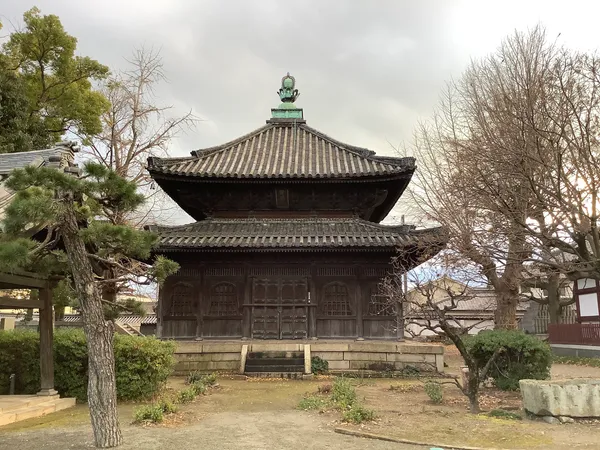 Kameyama Hontokuji temple